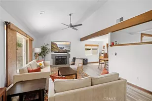 27403 Garza Dr, Saugus, CA 91350 - Photo 9