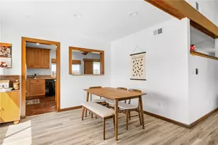 27403 Garza Dr, Saugus, CA 91350 - Photo 11