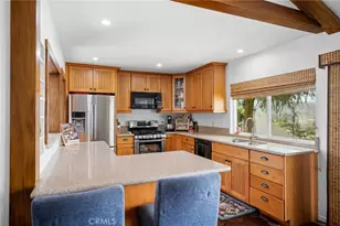 27403 Garza Dr, Saugus, CA 91350 - Photo 15
