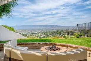 27403 Garza Dr, Saugus, CA 91350 - Photo 1