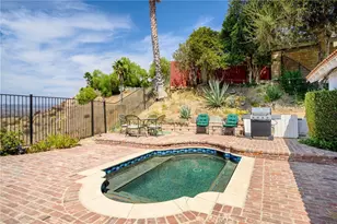 27403 Garza Dr, Saugus, CA 91350 - Photo 35