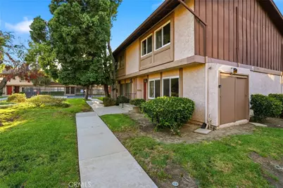 6663 Wilbur #21, Reseda, CA 91335 - Photo 35