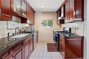 22248 Leadwell, Los Angeles, CA 91303 - Photo 19