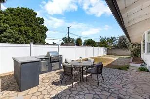 7840 7842 Woodlake Ave, West Hills, CA 91304 - Photo 43