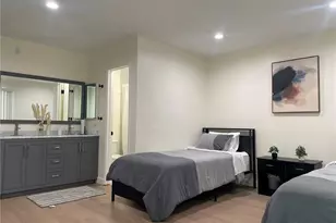 20910 Calwood St, Saugus, CA 91350 - Photo 13