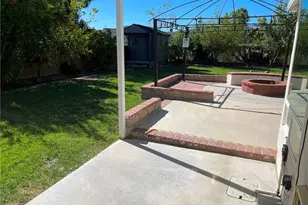 20910 Calwood St, Saugus, CA 91350 - Photo 19