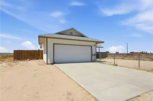 13129 Clement, Edwards, CA 93523 - Photo 7