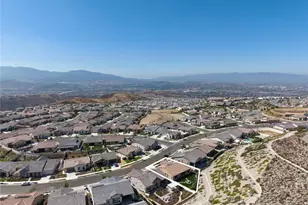 17833 Cirrus Dr, Canyon Country, CA 91350 - Photo 37