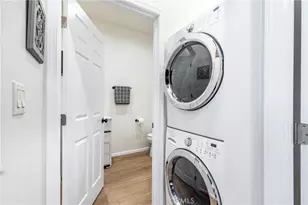 3204 W 27th St, Los Angeles, CA 90018 - Photo 51