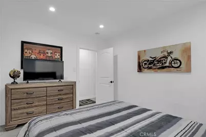 3204 W 27th St, Los Angeles, CA 90018 - Photo 21