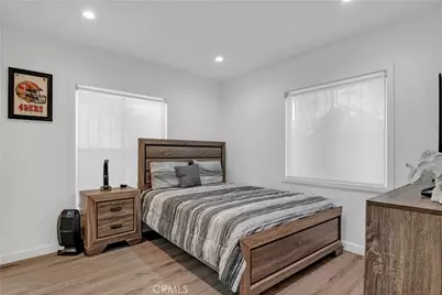 3204 W 27th St, Los Angeles, CA 90018 - Photo 33