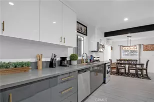 3204 W 27th St, Los Angeles, CA 90018 - Photo 15