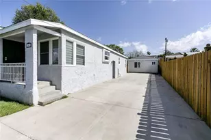 1967 8th St, San Fernando, CA 91340 - Photo 5
