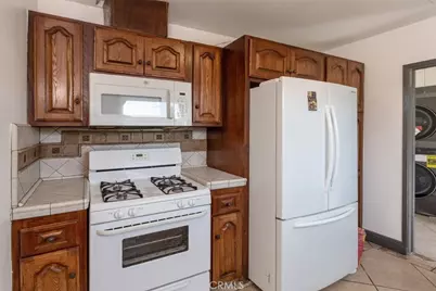 1967 8th Street, San Fernando, CA 91340 - Photo 29