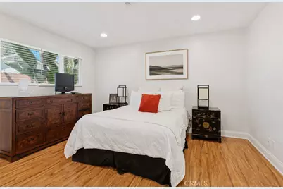 23365 Calvert Street, Woodland Hills, CA 91367 - Photo 27