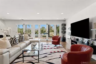 23365 Calvert St, Woodland Hills, CA 91367 - Photo 11