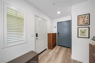 7239 N Cedar Rd, Van Nuys, CA 91405 - Photo 3