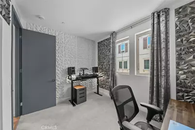 7239 N Cedar Rd, Van Nuys, CA 91405 - Photo 17