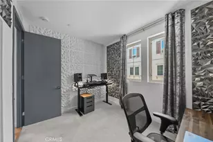 7239 N Cedar Rd, Van Nuys, CA 91405 - Photo 17