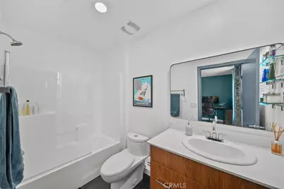 7239 N Cedar Rd, Van Nuys, CA 91405 - Photo 23