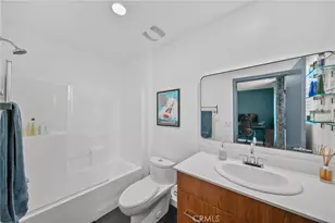 7239 N Cedar Rd, Van Nuys, CA 91405 - Photo 23