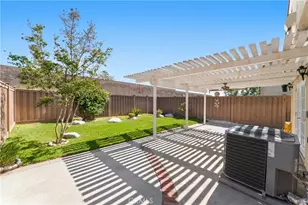16722 Shinedale Dr, Canyon Country, CA 91387 - Photo 9