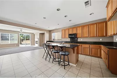 11943 Iverson, Victorville, CA 92392 - Photo 19