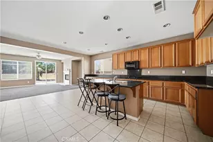 11943 Iverson, Victorville, CA 92392 - Photo 19