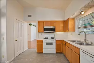 2464 Pleasant Grove Cir, Thousand Oaks, CA 91362 - Photo 13