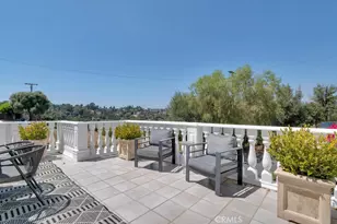 21041 Bandera St, Woodland Hills, CA 91364 - Photo 3