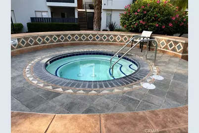 18645 Hatteras Street #206, Tarzana, CA 91356 - Photo 3