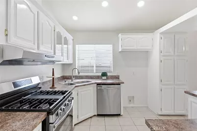 20147 Crestview Drive, Canyon Country, CA 91351 - Photo 9