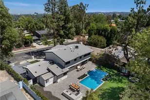 24208 Hatteras, Woodland Hills, CA 91367 - Photo 19