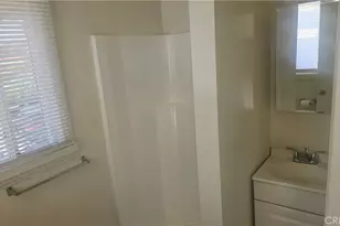 1540 W 28th, Los Angeles, CA 90007 - Photo 11