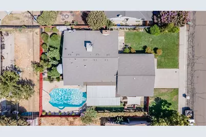 1101 S Mountain Street, Visalia, CA 93277 - Photo 35