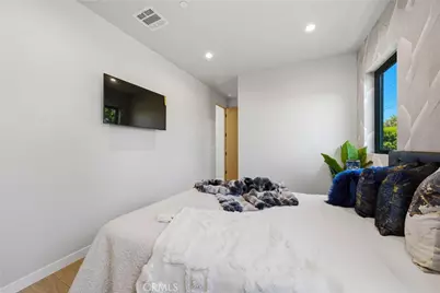 9400 Encino Avenue, Northridge, CA 91325 - Photo 63