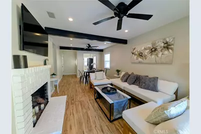 23130 Victory, Woodland Hills, CA 91367 - Photo 11