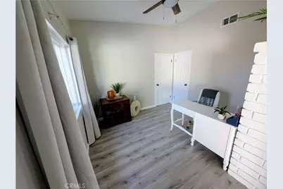 23130 Victory, Woodland Hills, CA 91367 - Photo 13