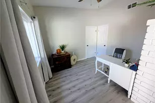 23130 Victory, Woodland Hills, CA 91367 - Photo 13