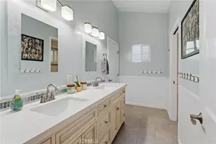 22702 Califa St, Woodland Hills, CA 91367 - Photo 25