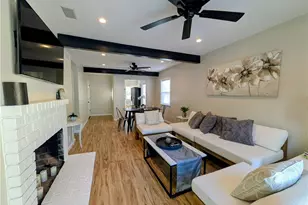 23130 Victory, Woodland Hills, CA 91367 - Photo 11
