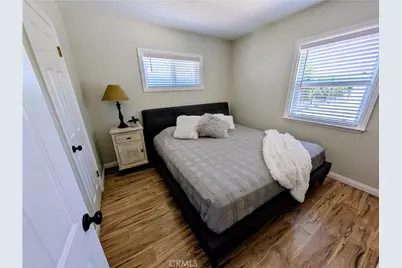 23130 Victory, Woodland Hills, CA 91367 - Photo 15