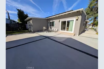 23130 Victory, Woodland Hills, CA 91367 - Photo 25