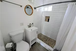 23130 Victory, Woodland Hills, CA 91367 - Photo 21
