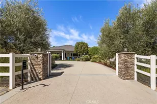 26185 Ravenhill Rd, Canyon Country, CA 91387 - Photo 33