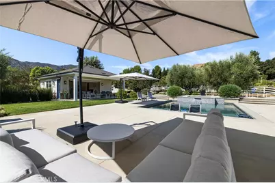 26185 Ravenhill Road, Canyon Country, CA 91387 - Photo 31