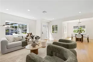 17621 Collins St, Encino, CA 91316 - Photo 3