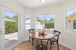 17621 Collins St, Encino, CA 91316 - Photo 9