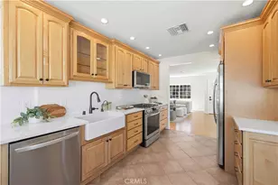17621 Collins St, Encino, CA 91316 - Photo 27