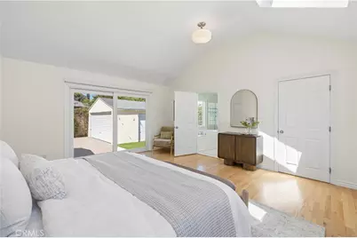 17621 Collins Street, Encino, CA 91316 - Photo 41